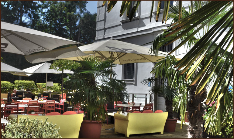 Gastgarten der Caf Bar Orange